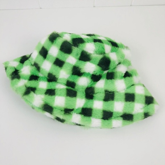 NWT UO Knox Printed Faux Fur Bucket Hat - Picture 2 of 3